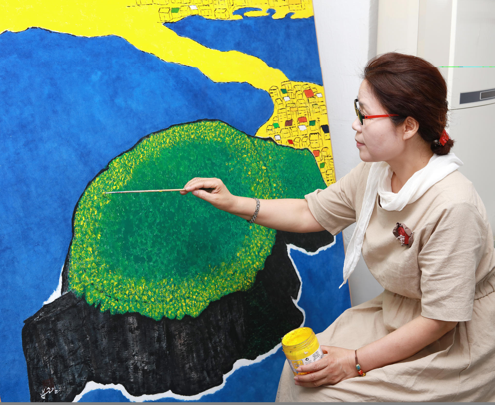 작업 중인 명상화가 백순임